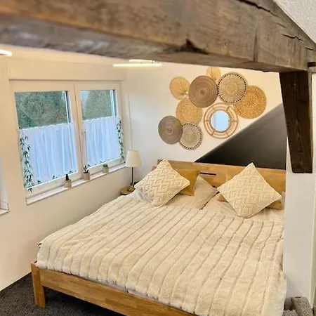 Boho Mit Aussicht Auf Gartenoase Naehe Duesseldorf *